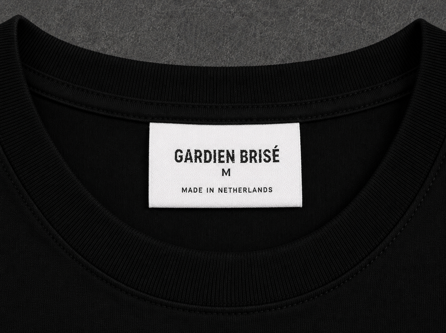 Pas Vaincu Essential Tee
